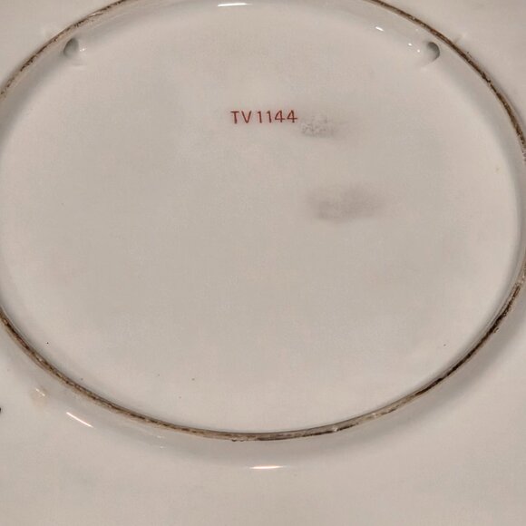 Vintage Regus Norcrest Japan Ceramic Collector Plate with floral design and gold - Picture 3 of 4